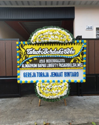 Papan Bunga Duka di Pondok Tinggi